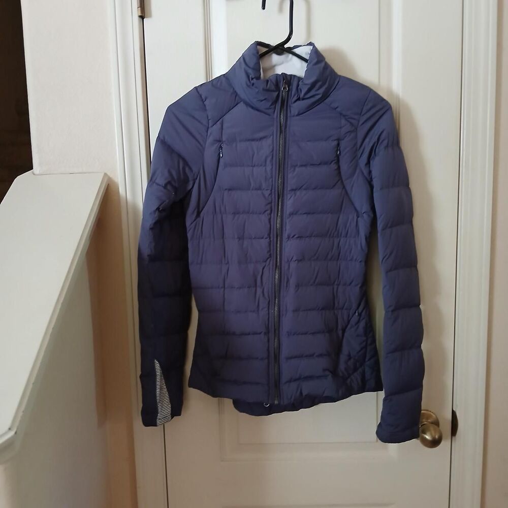 Lululemon Blue Down for a Run Jacket Down Filled Puffer Coat 4 Sporty Gorpcore